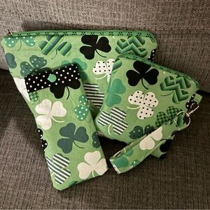 Green shamrock design